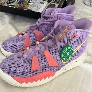 Nike Kyrie 7 Azurie (grade school size 5 Women’s 6.5), color: lilac,